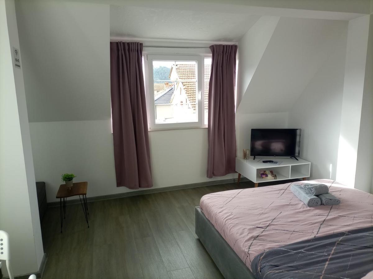 Finesi Apartments 2 オフリド エクステリア 写真